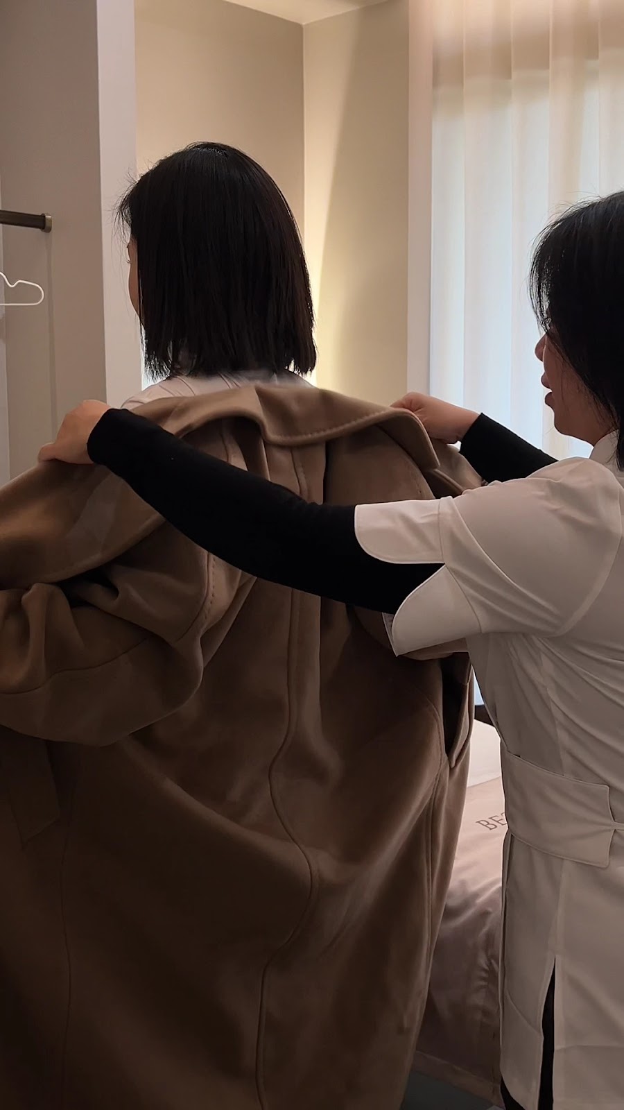 Lavorazione manicure curata al centro Beautique Beauty SPA Modena
